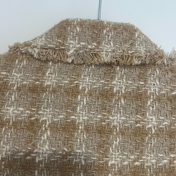 Mango Tweed blazer with jewel button - Size Medium - EUC - Picture 11 of 13